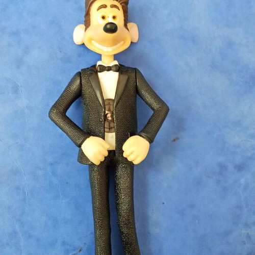 Roddy St. James collectible figure with compass, like new, Flushed Away McDonald's 2006