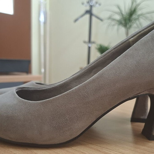 Marco Tozzi pumps size 38 like new, 6 cm heel, beige
