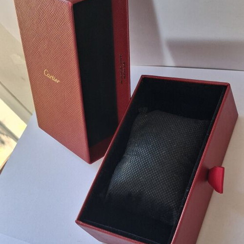 Box Watches Cartier used, good condition like new