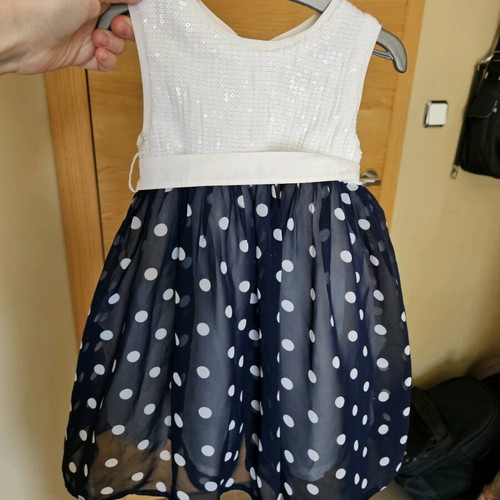 Dress like new, suitable for up to 2 years old