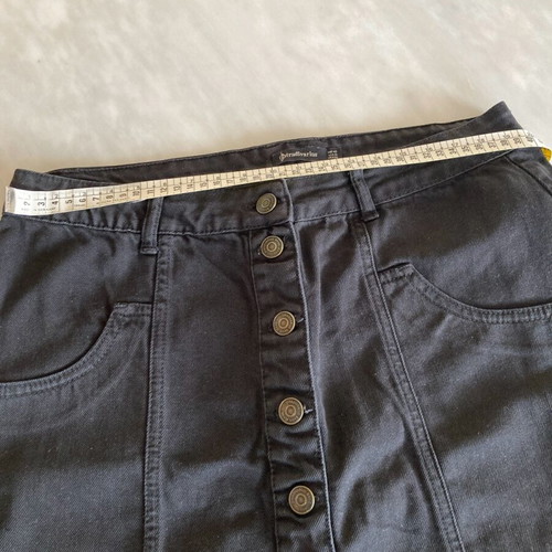 Stradivarius black short denim skirt like new, size XL