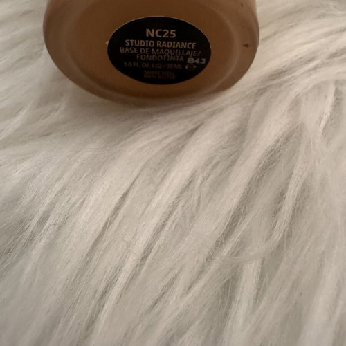 Mac Studio Radiance Foundation NC25 new