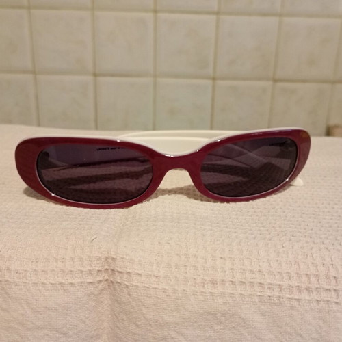 Lacoste vintage Y2K oval sunglasses, like new, burgundy and white