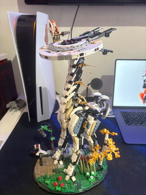 Lego Horizon Forbidden West Tallneck (76989) like new, assembled with manual