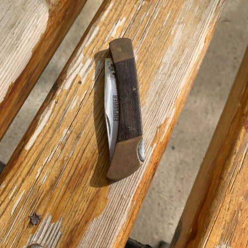 Explorer Japan Steel knife used with lockback mechanism