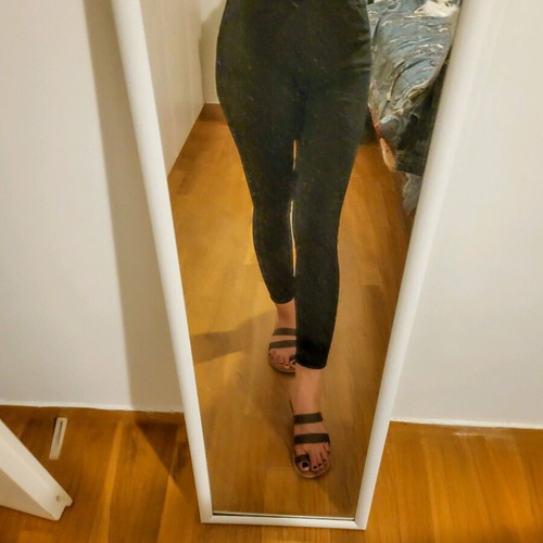 Black Shein jeans like new, elastic crop, size XS