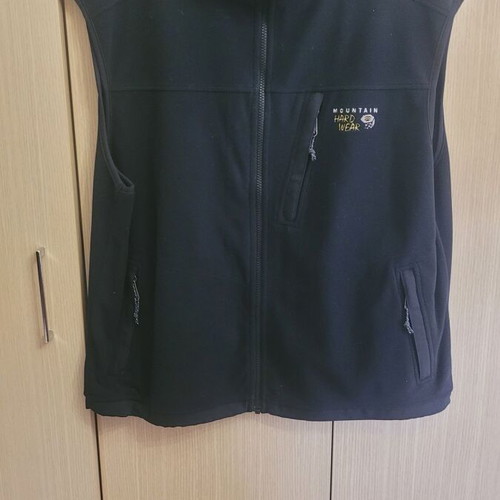 Mountain Hardwear fleece windstopper vest, black, L