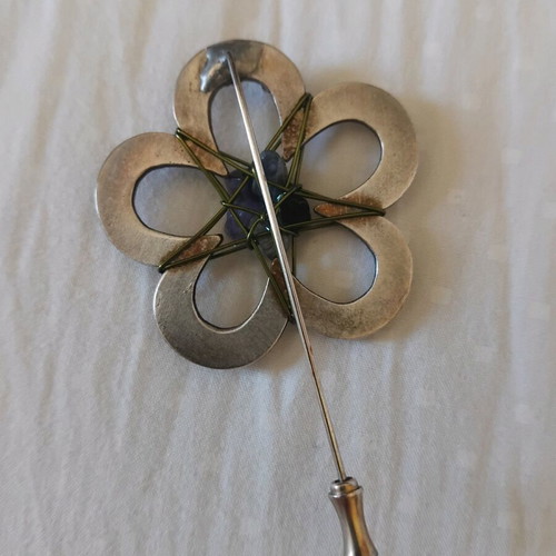 Silver Flower Pin like new