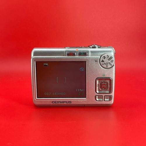 Olympus FE-210 digital camera used, 7.1 MP, 3x optical zoom
