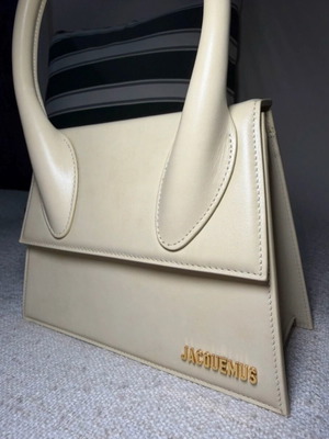 Jacquemus δερμάτινη τσάντα χειρός σε μπεζ