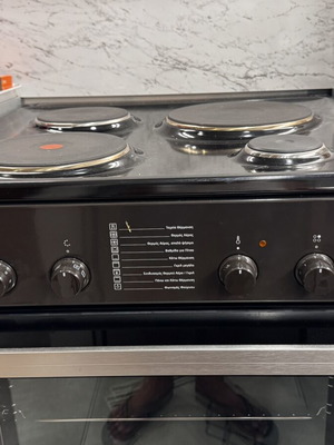 Pitsos kitchen stove with oven, like new