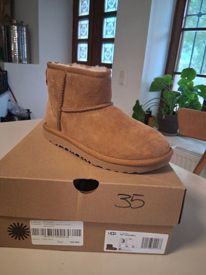 Ugg Boots New Size 35 Brown