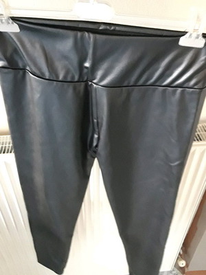 Black leather women's leggings XL new