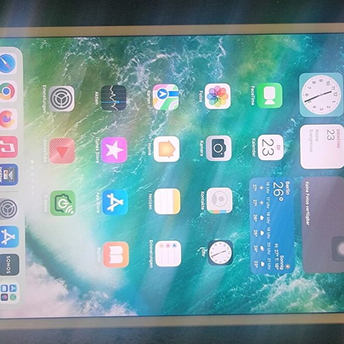 iPad Pro 2017 10.5 inch 256GB Wifi 4G LTE like new