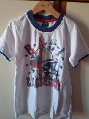 Boys' short-sleeve t-shirt 6 years like new, white blue
