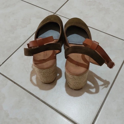 Alta Moda espadrilles platforms heels khaki size 37 like new