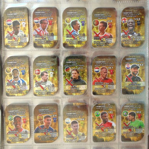 Complete album with European football magnetic metal tags, foil