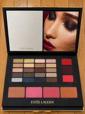Estée Lauder Holiday Blockbuster Limited Edition makeup palette
