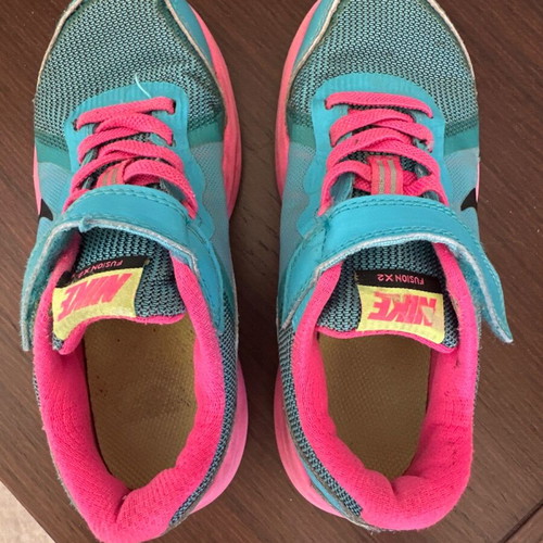 Nike αθλητικά παπούτσια μεταχειρισμένα, μέγεθος 29,5, μπλε και ροζ
