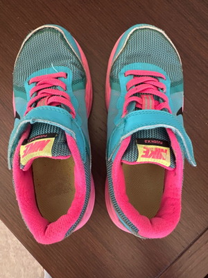 Nike αθλητικά παπούτσια μεταχειρισμένα, μέγεθος 29,5, μπλε και ροζ