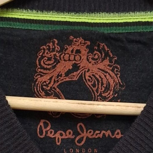 Pepe Jeans sleeveless sweater like new, brown with green pattern, size M