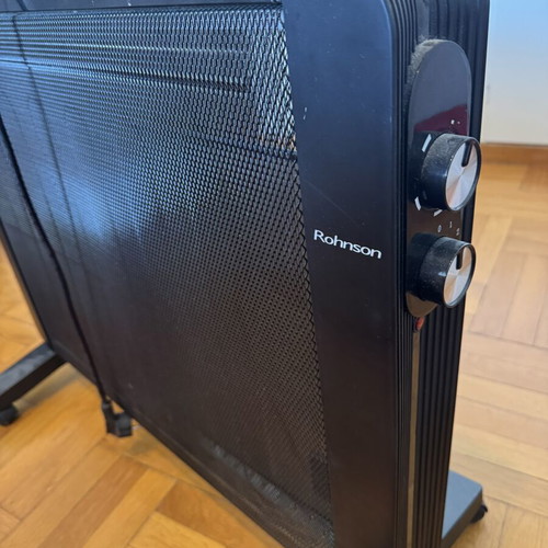 Rohnson Mica R-068 space heater with 2 power settings and adjustable thermostat