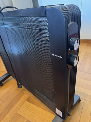 Rohnson Mica R-068 space heater with 2 power settings and adjustable thermostat