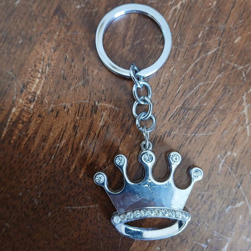Metal keychain with rhinestones like new, crown design
