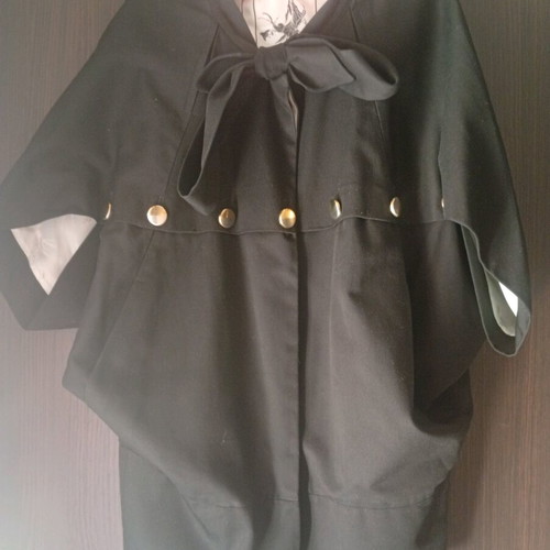 Women's black cape coat like new, size M