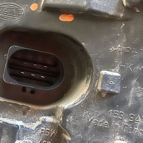 Audi A4 B6 sedan rear lights used, original with middle stop