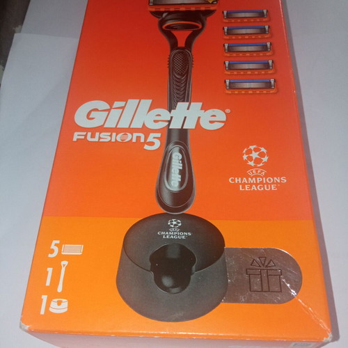 Gillette Fusion 5 razor new, sealed