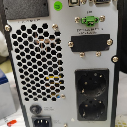 Powertronix Online UPS VNOL02-008 like new, 2000VA 1800W
