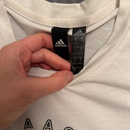 Adidas t-shirt like new, size S, white