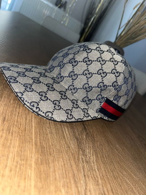 Gucci Gg Canvas Baseball Hat