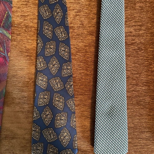 Branded ties like new condition