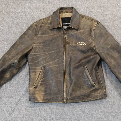 Harley Davidson leather moto jacket slim fit like new