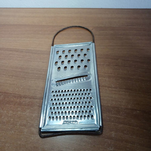 Vegetable grater used