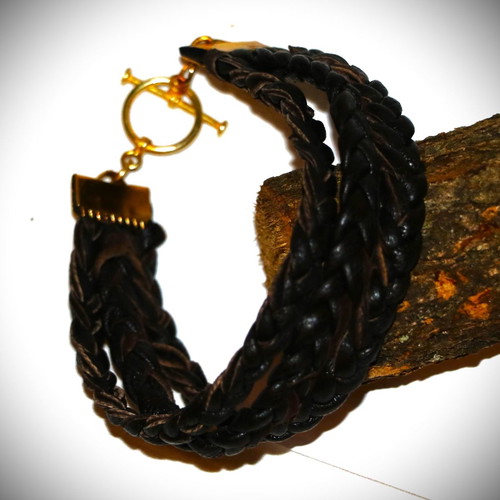 Jewelry bracelet made of genuine leather with 22K gold-plated clasp