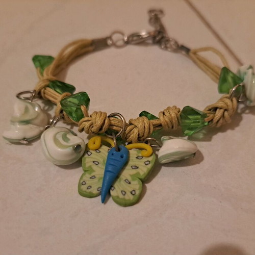 Children's bracelet lightly worn, green