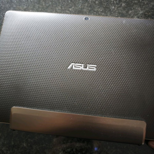 Asus Transformer 2 in 1 Tablet with Keyboard Dock and Hudle Tablet