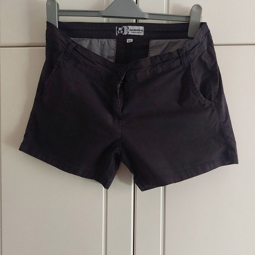 Black shorts size M 38 like new, cotton blend