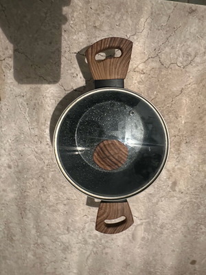 NAVA pot N20 with wooden handles used