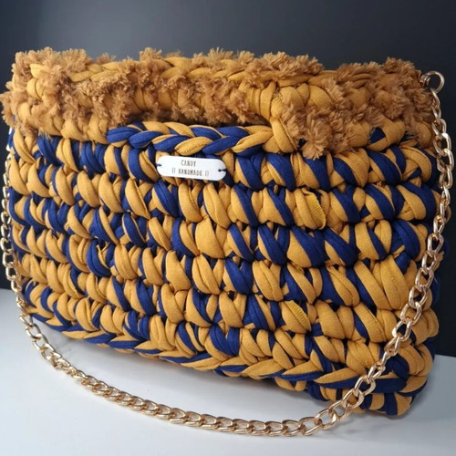 Handmade shoulder bag new, textile yarn with gold chain, blue