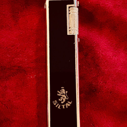 Vintage 1970s Kingstar- Venus gas lighter used