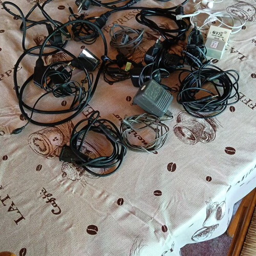 Various mobile and TV & PC cables used, functional