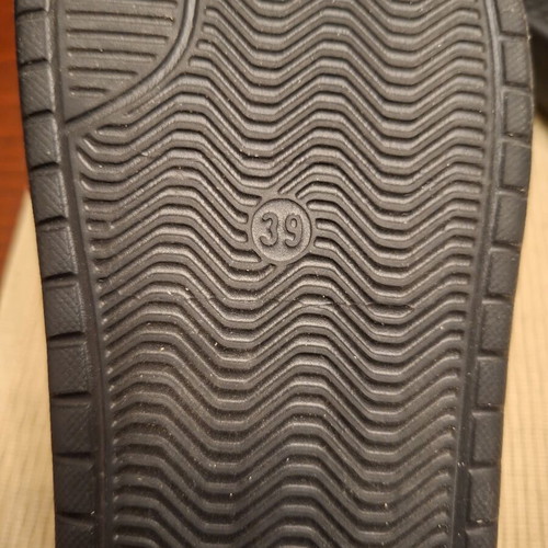 Women's black slippers size 39 like new