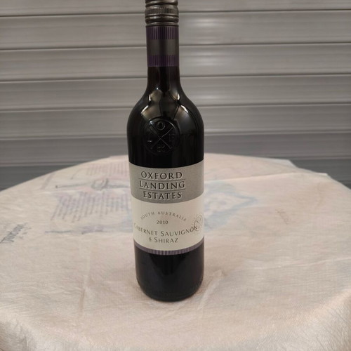 Oxford Landing Cabernet Sauvignon & Shiraz 2010 red wine 750ml new