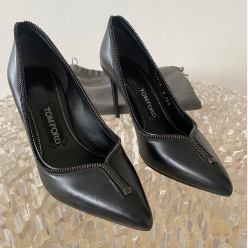 Tom Ford black heels like new, size 36.5