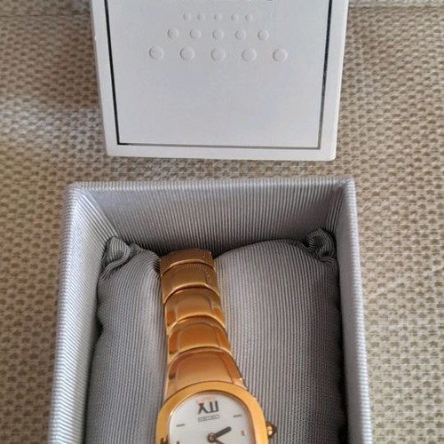 Seiko wristwatch women's new gold pink authentic