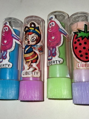 Scented lipstick erasers new, pack of 4 pieces